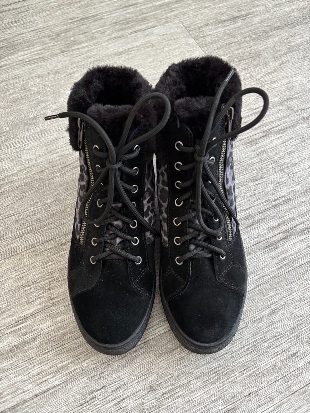 Women’s Black Faux-Fur Lined Lace-Up Ankle Boots